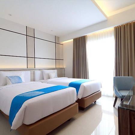 Java Lotus Hotel Jember Ngoại thất bức ảnh