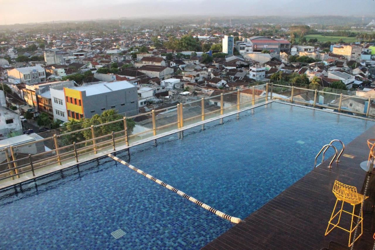Java Lotus Hotel Jember Ngoại thất bức ảnh