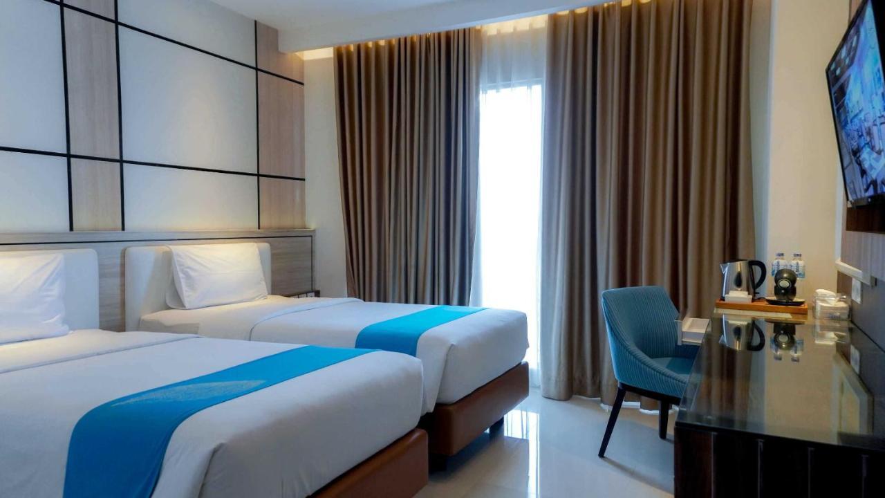 Java Lotus Hotel Jember Ngoại thất bức ảnh