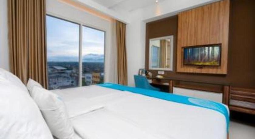 Java Lotus Hotel Jember Ngoại thất bức ảnh