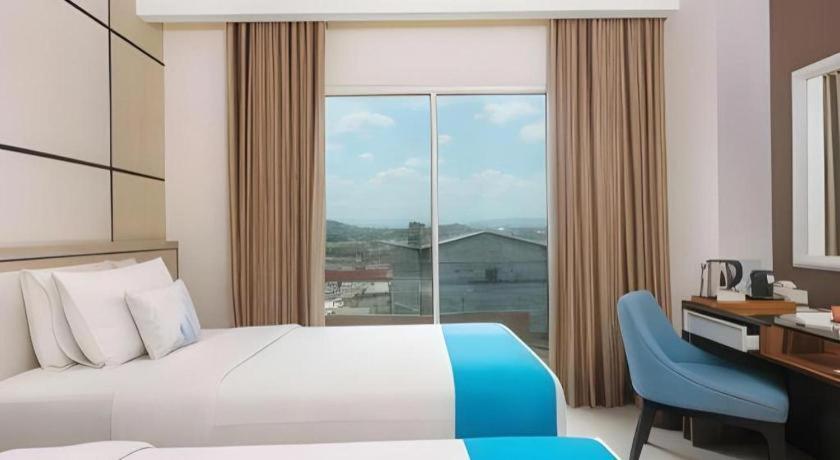Java Lotus Hotel Jember Ngoại thất bức ảnh