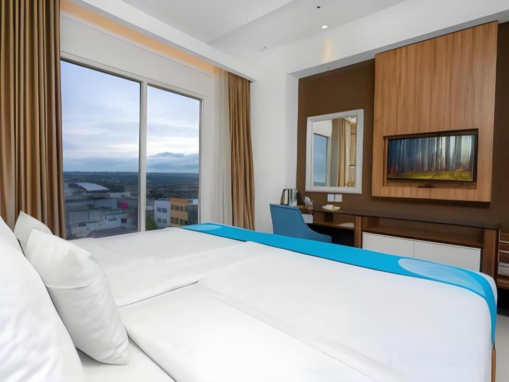 Java Lotus Hotel Jember Ngoại thất bức ảnh