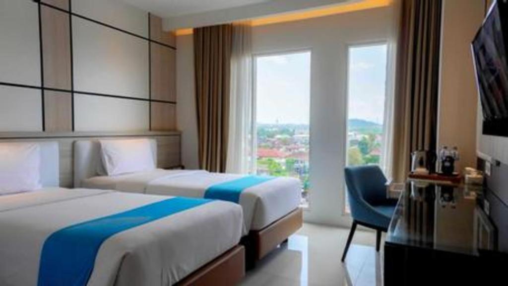 Java Lotus Hotel Jember Ngoại thất bức ảnh